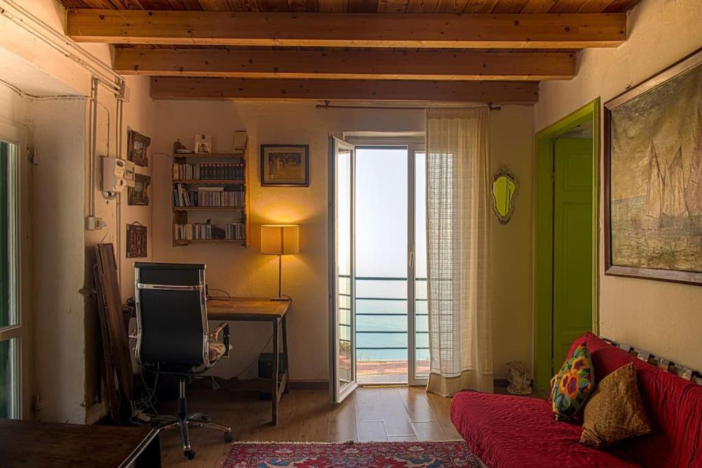 Amazing Flat At The Heart Of 5 Terre National Park Lägenhet Vernazza Exteriör bild